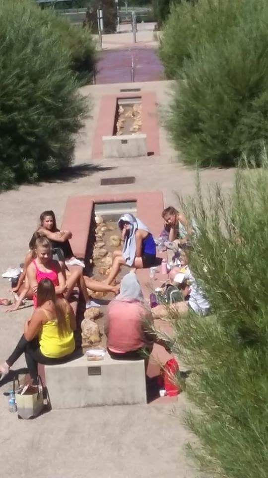 received_1042417009124979